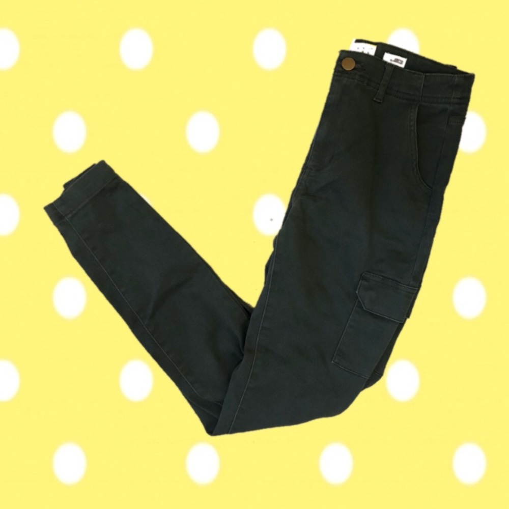 Andeawy army pants size 4